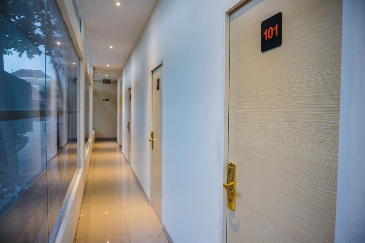 Hotel Pantes Kota Lama Semarang Exterior foto