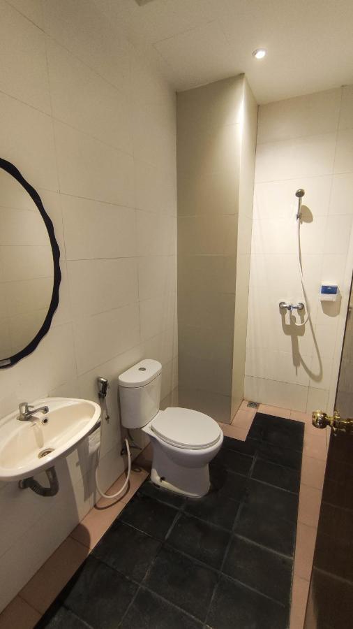 Hotel Pantes Kota Lama Semarang Exterior foto
